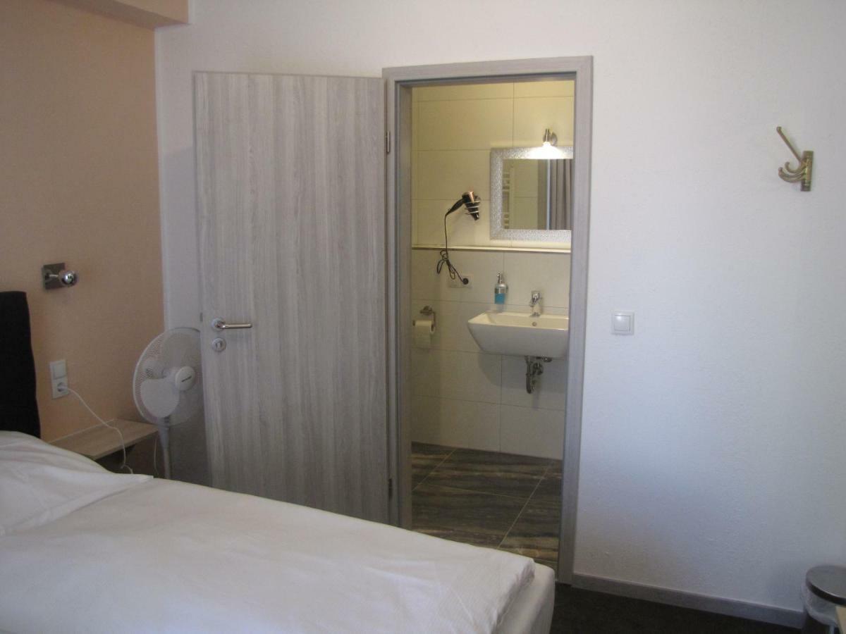 Milano Hotel Hamburg Bagian luar foto