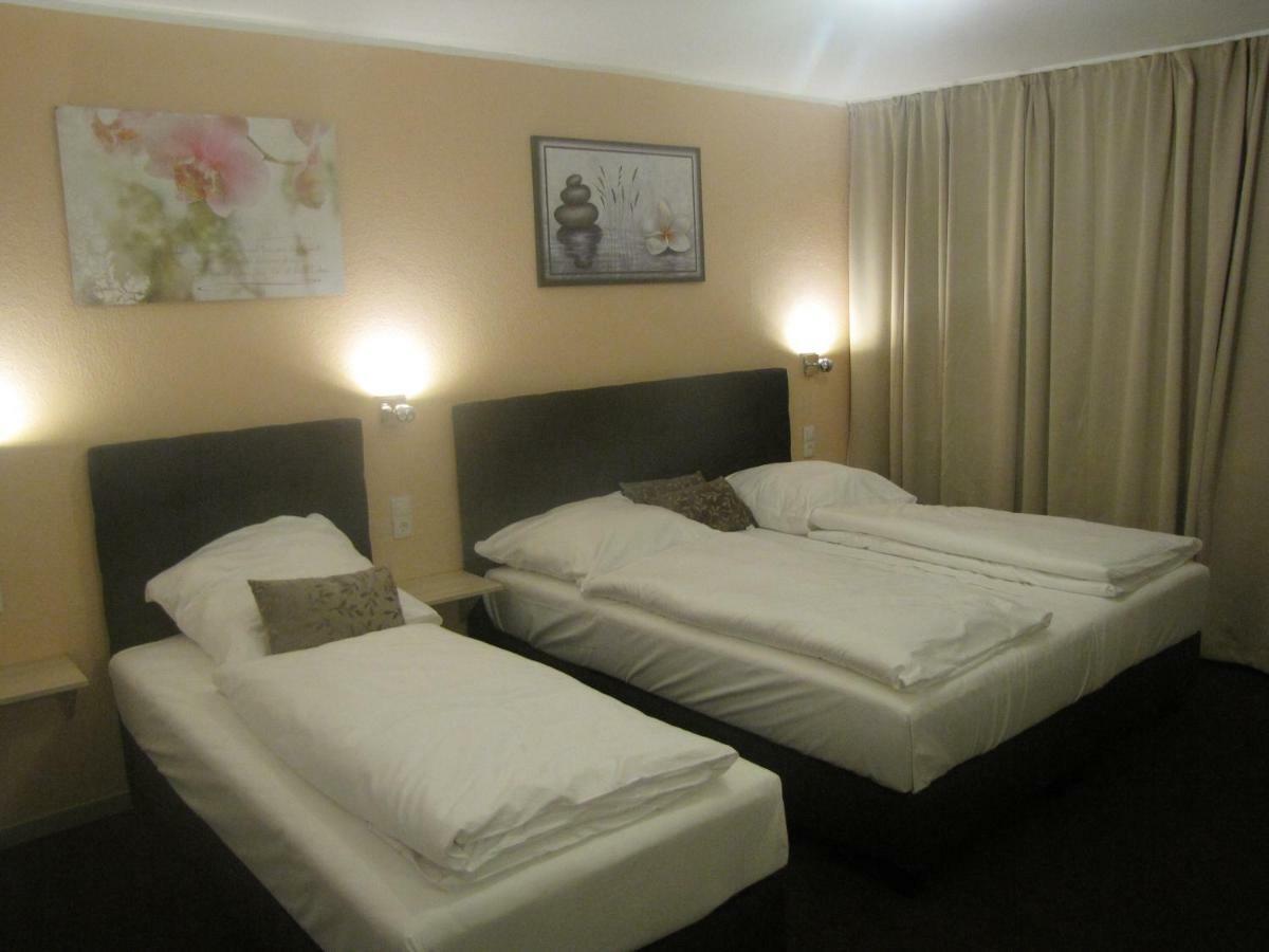 Milano Hotel Hamburg Bagian luar foto