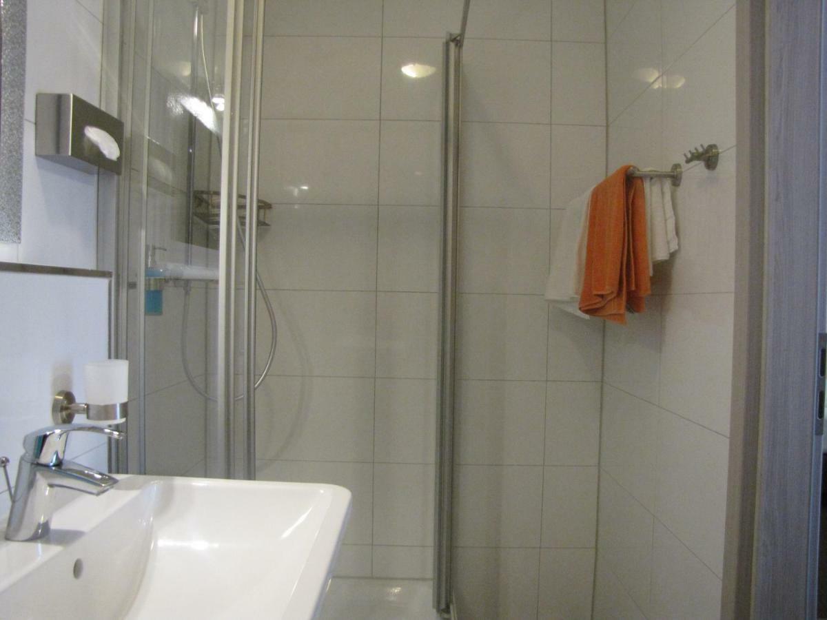 Milano Hotel Hamburg Bagian luar foto