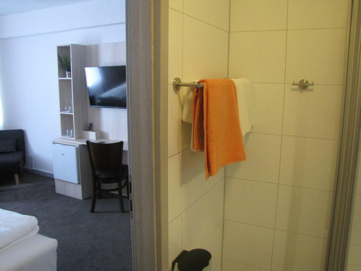 Milano Hotel Hamburg Bagian luar foto